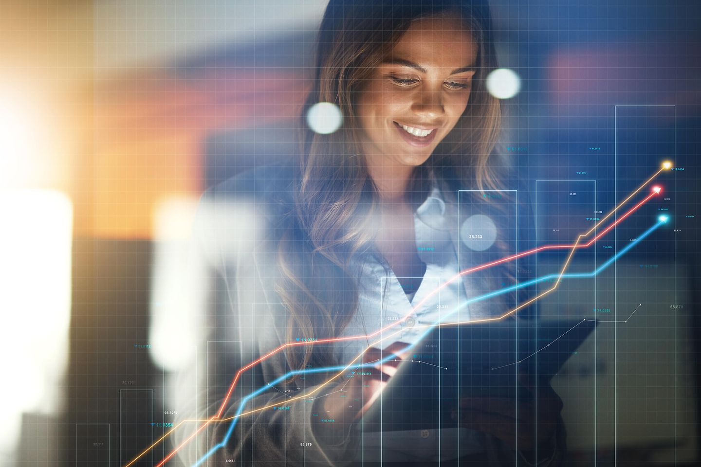 Analyst prüft Grafiken und Business Intelligence-Daten