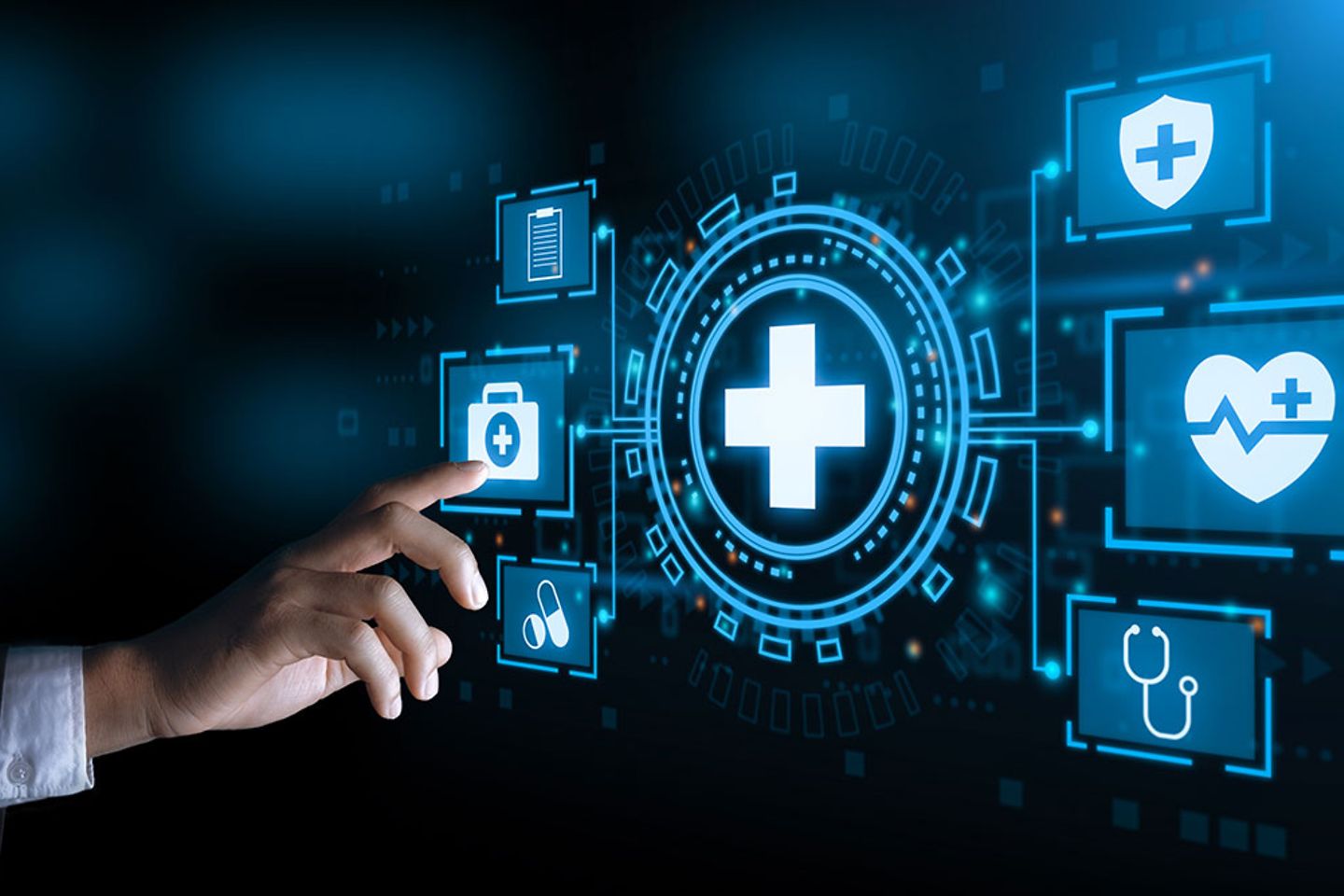 Business Hand klickt auf Gesundheit Symbol für das Gesundheitswesen