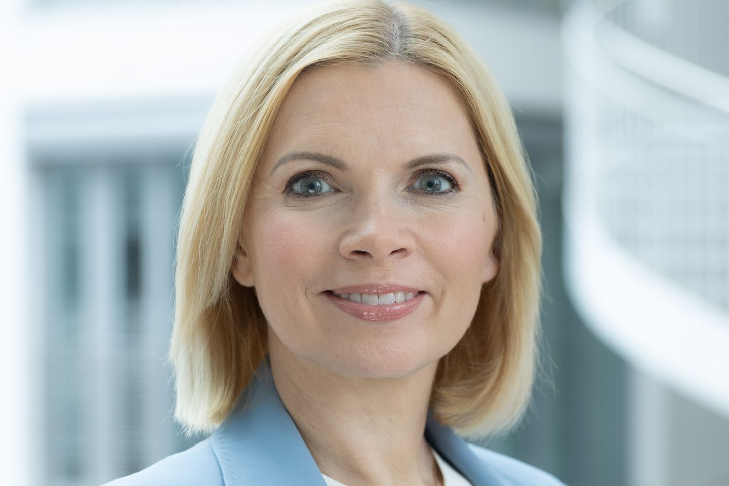 Portrait of Zsuzsanna Friedl, Chief HR Officer at T-Systems