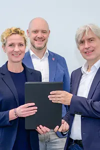 Representatives of Telekom, synedra and akedis