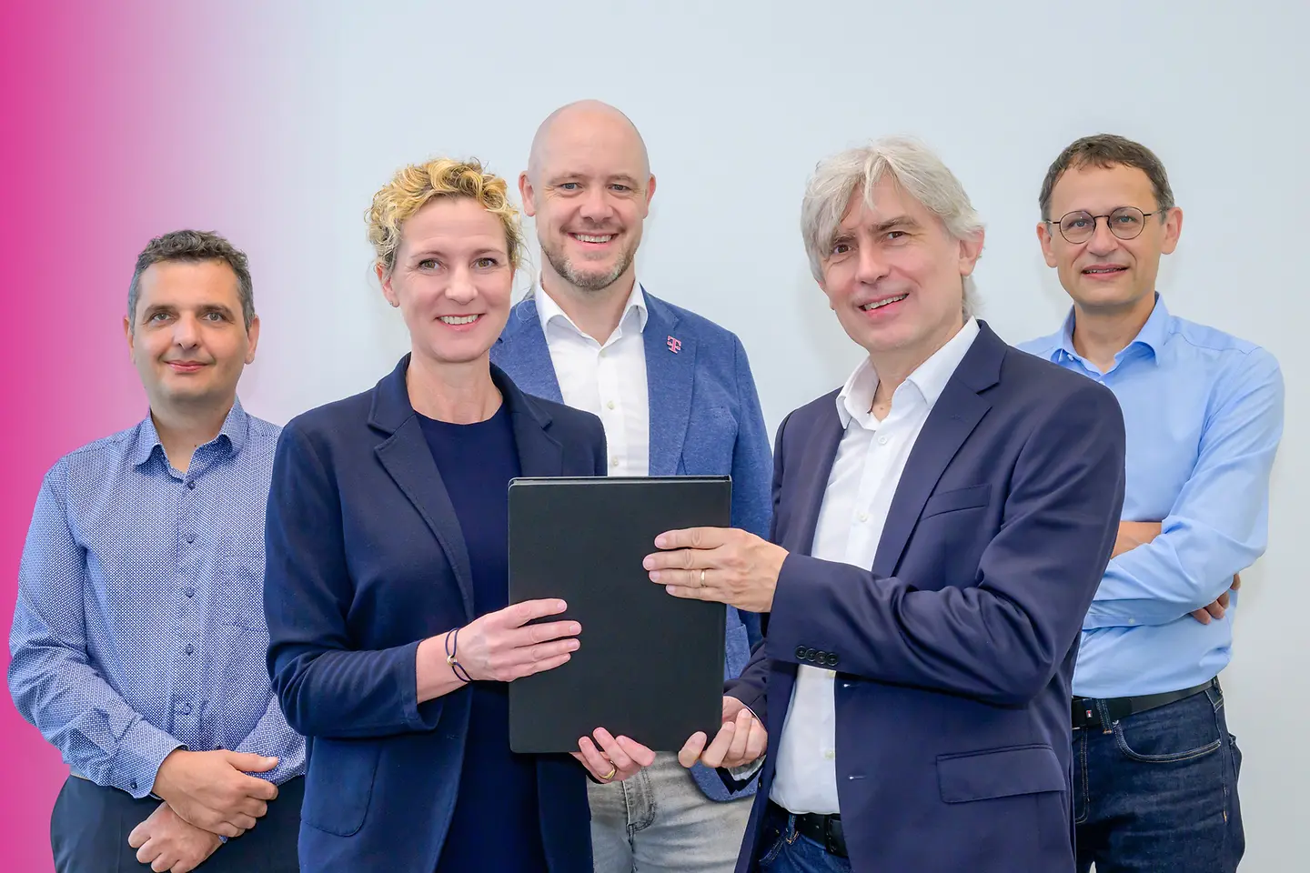 Representatives of Telekom, synedra and akedis