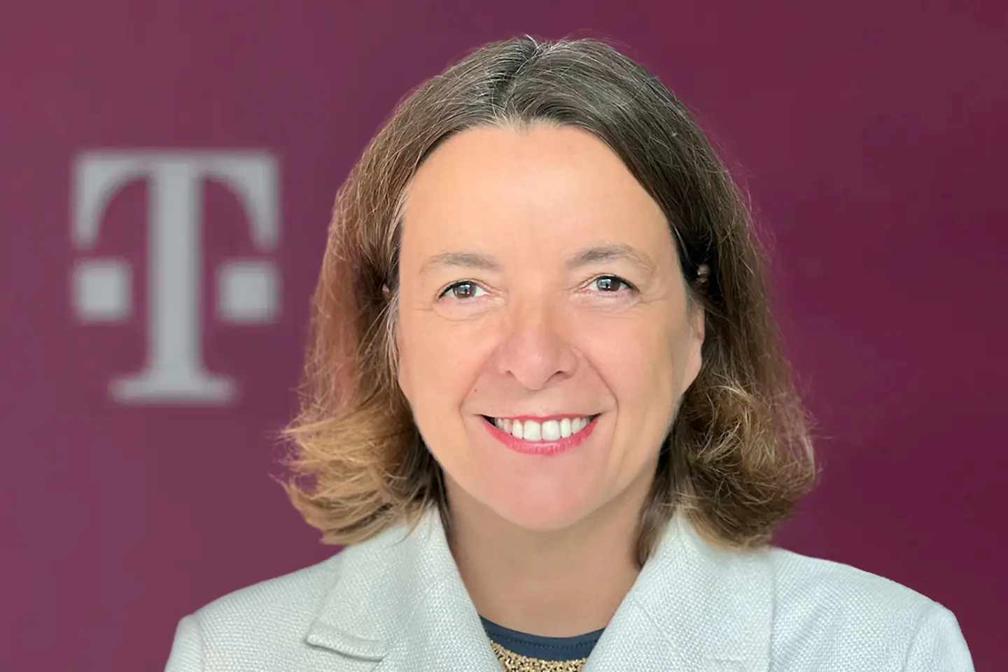 Anne-Marie Calmeil, Présidente CEO T-Systems France, Comité de Direction