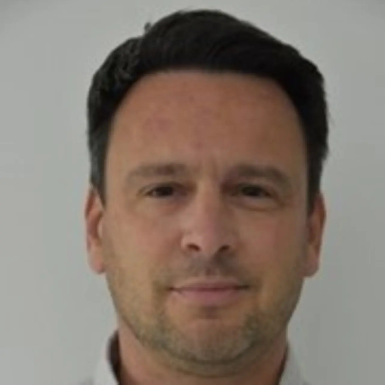 Porträt Dr. Sebastian Buck, Senior Vice President Advanced Digital and AI Solutions bei Bosch