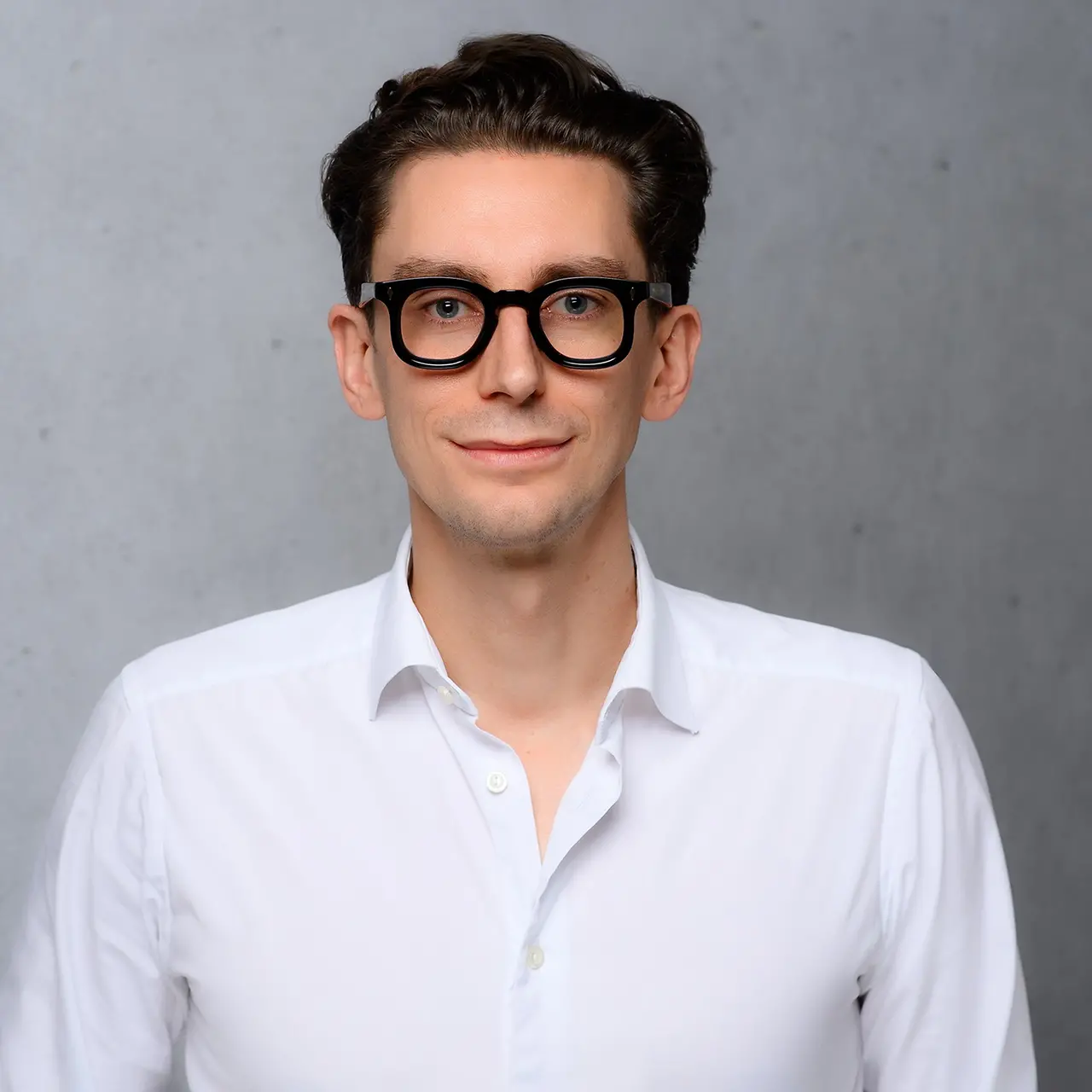 Porträt Adrian Maidl, Head of Strategic Sales & Key Account Management bei Agile Robots