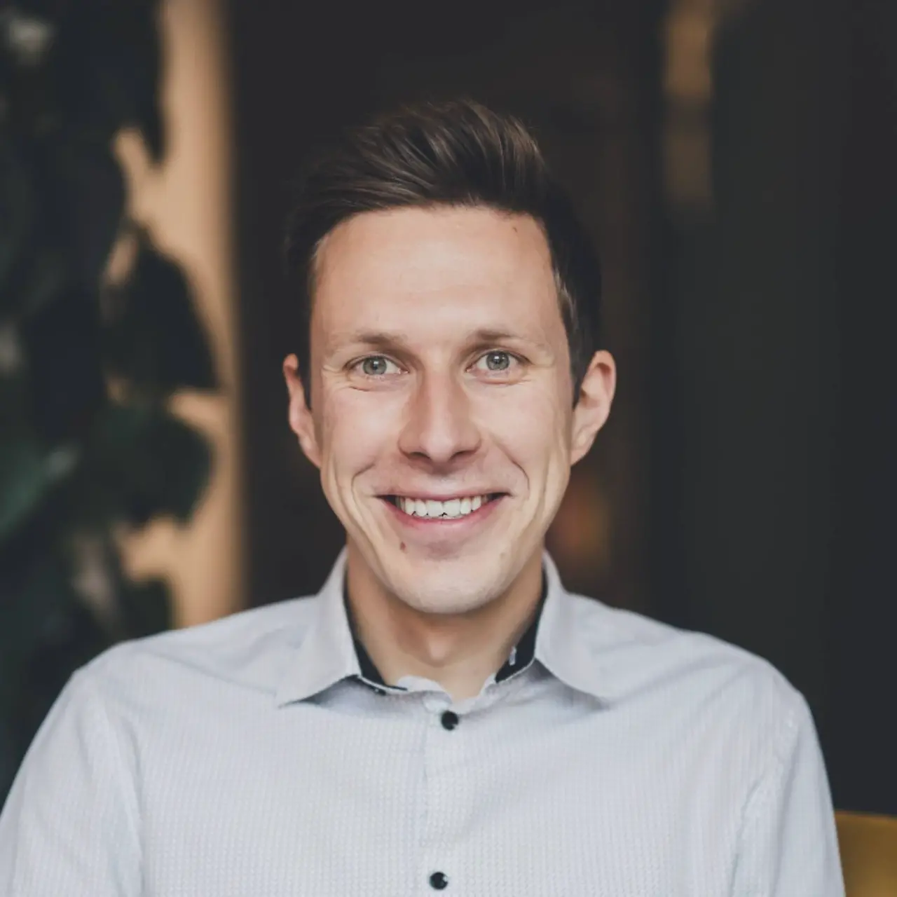 Porträt Nico Haag, Co-Founder & Director of Engineering, PhysicsX