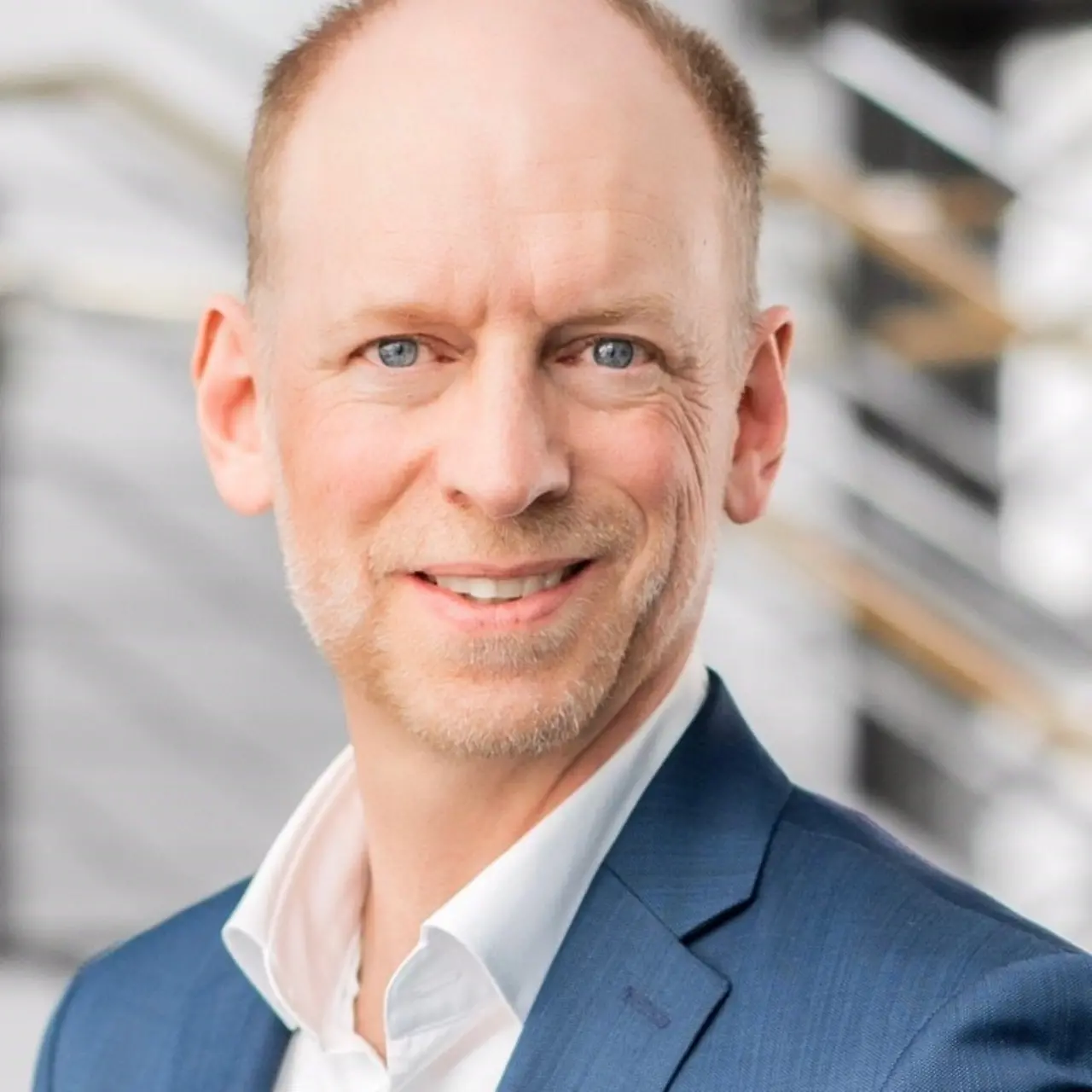 Porträt Peter Hörndlein, Managing Director Carlogistik bei Volkswagen Konzernlogistik