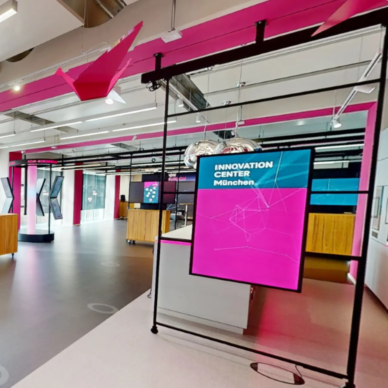 Virtual 3D tour of the Innovation Center in Munich