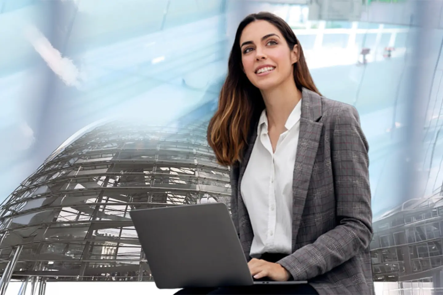 Frau mit Laptop