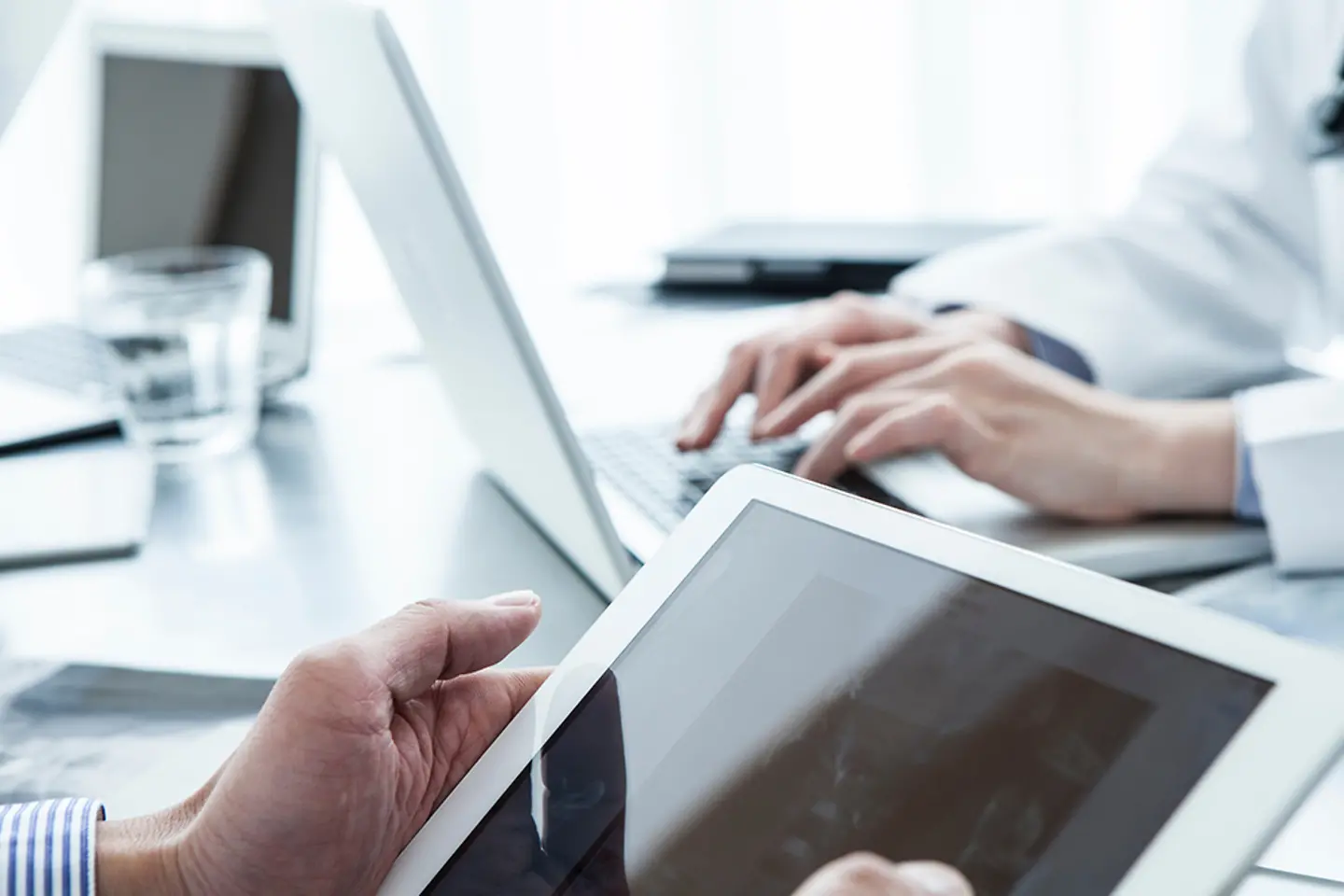  Electronic system of medical business