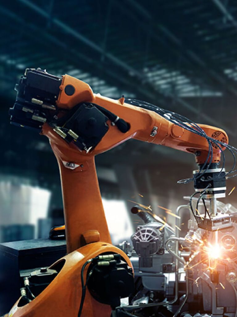 Smart factory: KUKA with Intel and T-Systems