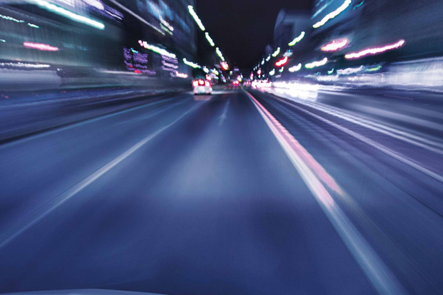 Imagem de lapso de tempo do tráfego urbano, imagem de carro.