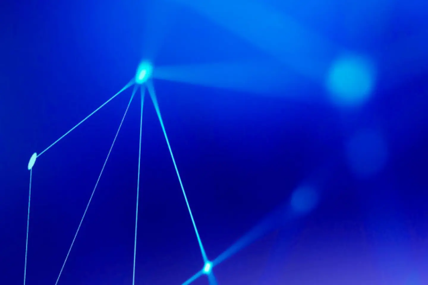Blauer Hintergrund mit hellen Lichtstreifen rechts