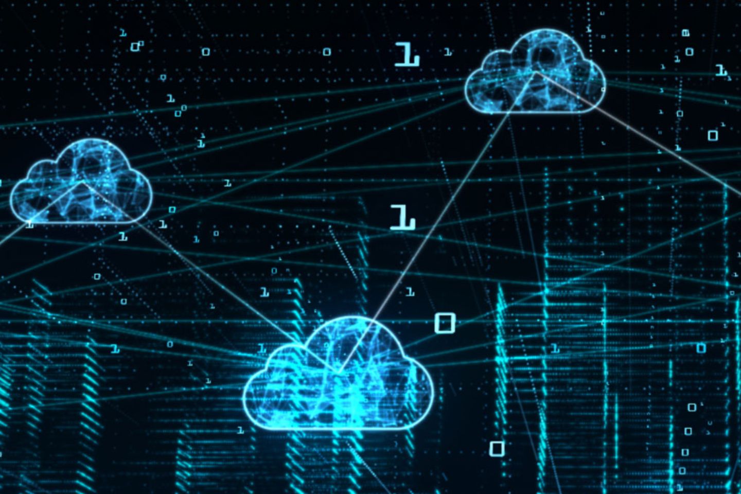 Vernetzte Blaue Wolken vor dunkler Anmutung einer digitalen Stadt