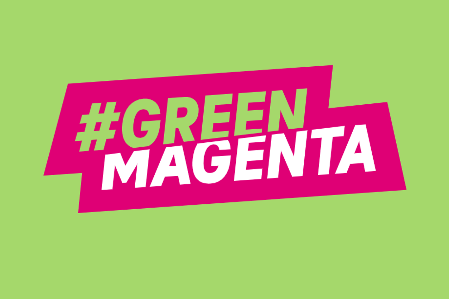 El logotipo de #GreenMagenta sobre un fondo verde.