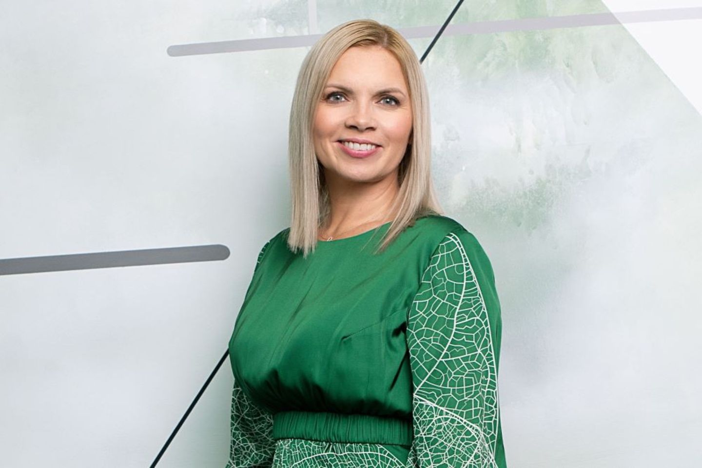 Porträtaufnahme von Zsuzsanna Friedl, Chief HR Officer T-Systems