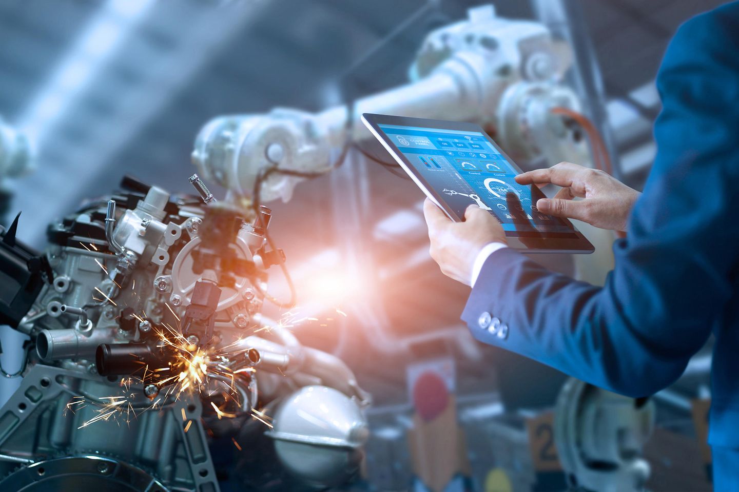 Ouvrier d’usine utilisant la technologie 3D