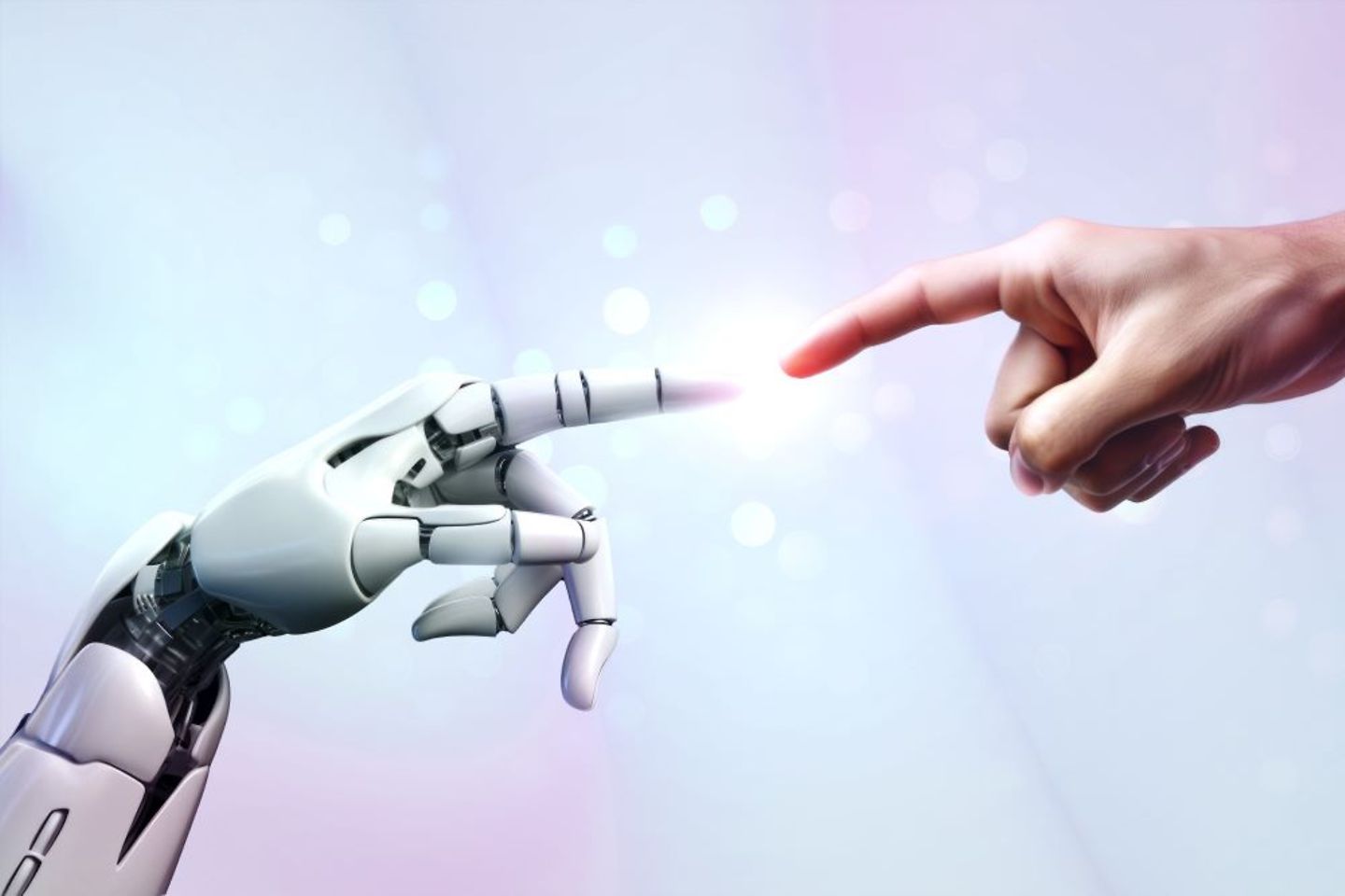 Een robothand en een menselijke hand raken elkaar aan en gaan een verbinding aan