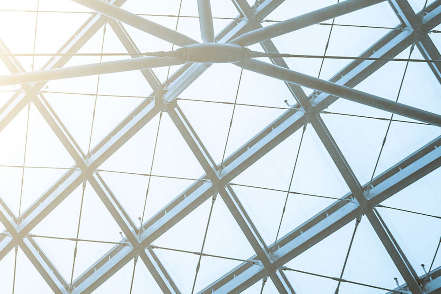 Lattice structure through which the sun shines